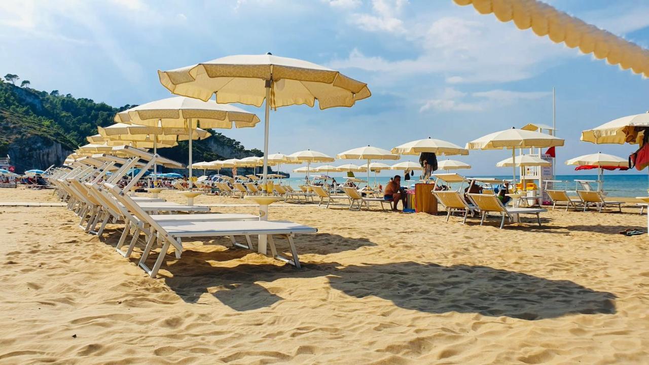 Hotel Corona Beach Peschici Exteriör bild